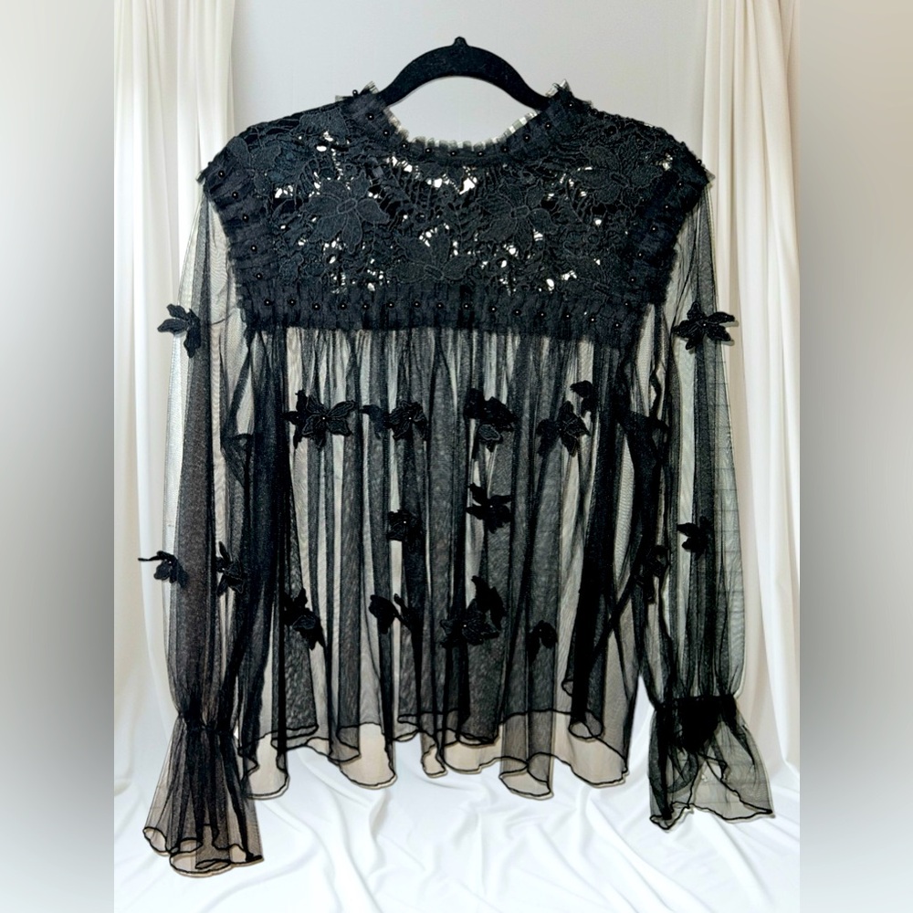 Fashion Statement Blouse - Picture 1 of 2